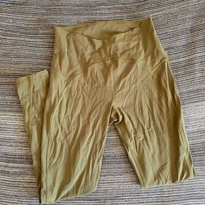 Green Lululemon capris